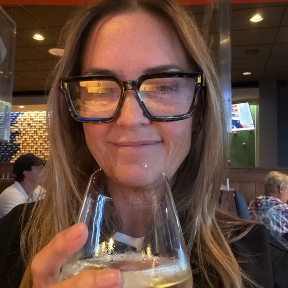 Meet your Posher, Jen - Picture 4 of 11